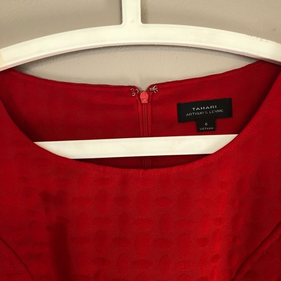 Tahari Arthur S. Levine red dress - Picture 5 of 10